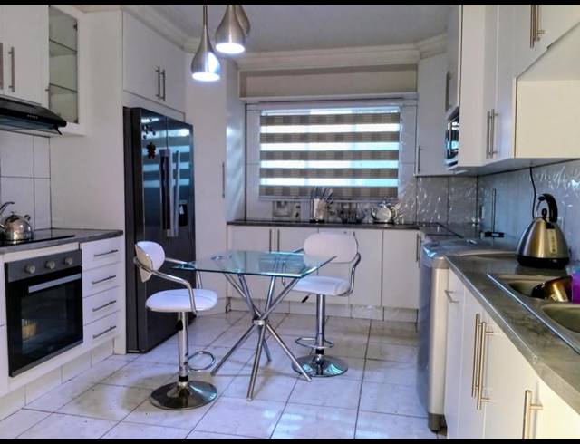 3 BEDROOM HOUSE FOR SALE IN VANDERBIJLPARK CW 6